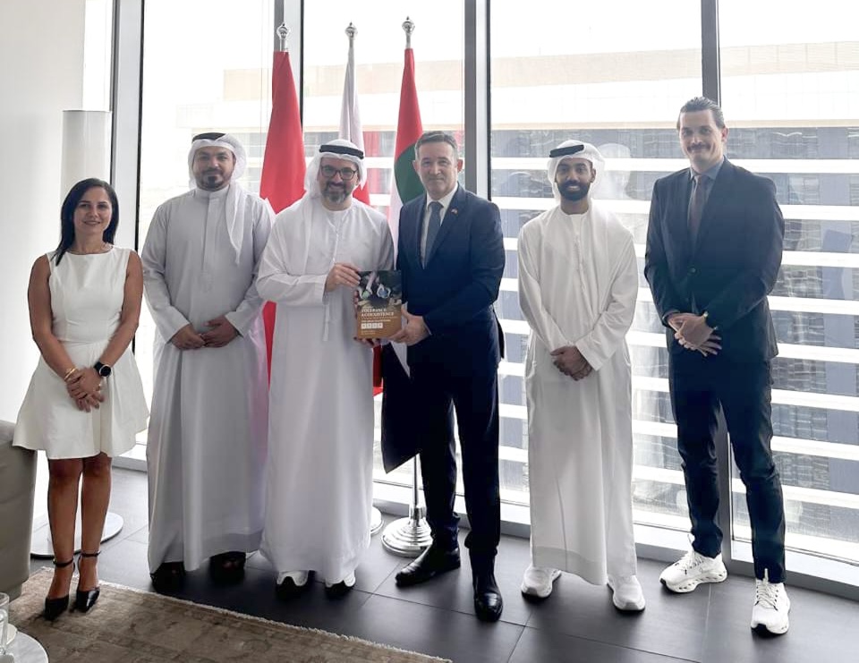 Swiss Ambassador Receives a Delegation from Emirates Scholar Center for Research and Studies
